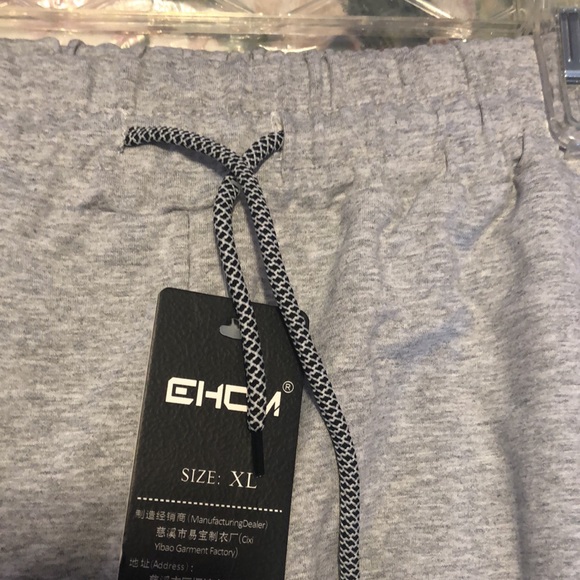 Fitness engineering mens signature joggers in gray - Picture 4 of 11